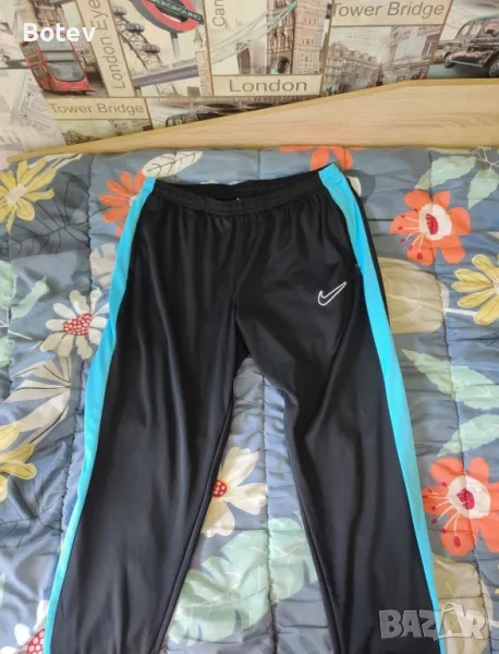 Спортно Долнище Nike(XL), снимка 1