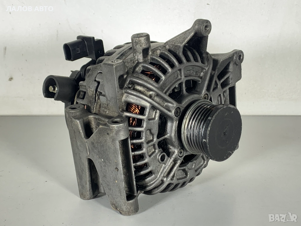 Генератор алтернатор Мерцедес Alternator Generator Mercedes 2.2 2.8 3.2 CDI 0124625014, снимка 1