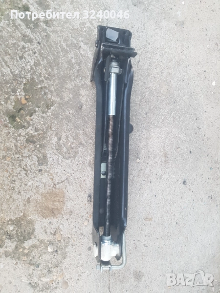 Оригинален крик за бус Фолксваген Т5, снимка 1