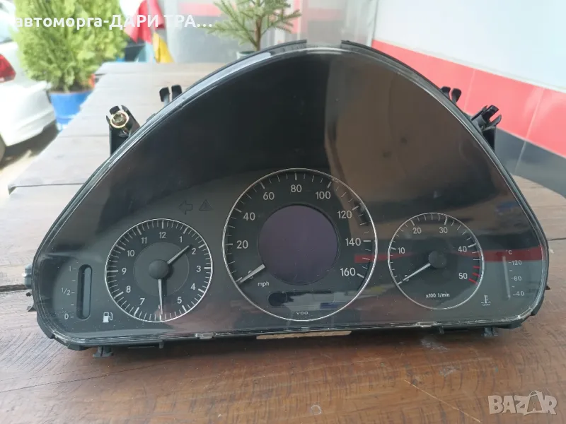 Табло уредно(километраж) за Мерцедес Е-класа W211 2.7CDI Английско, снимка 1