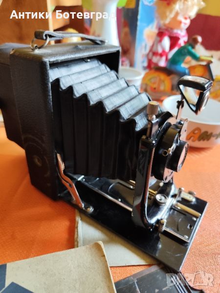 Стар фотоапарат от 1934 година е закупен иначе е по стар , снимка 1