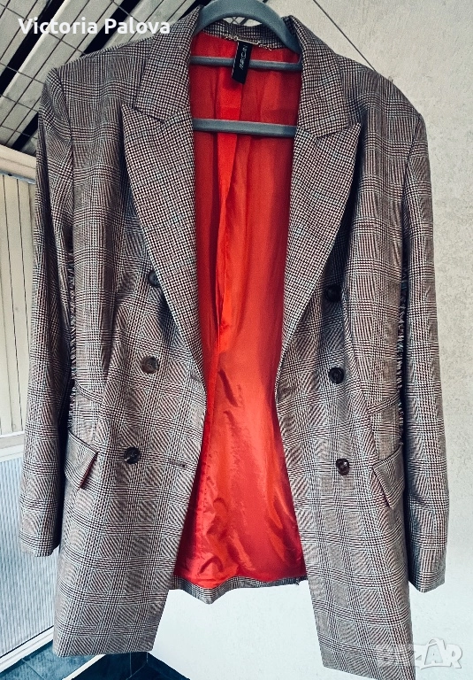 Луксозно MARC CAIN двуредно сако лимитирана колекция с декоративни шевове, снимка 1