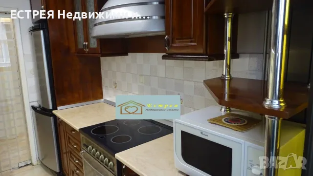 Изискан тристаен апартамент до Здравна каса , снимка 8 - Апартаменти - 50072222