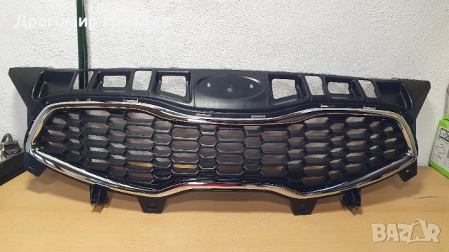 НОВА, оригинална радиаторна решетка (маска) за KIA Ceed II (JD) / Киа Сийд (2013-2015), снимка 2 - Части - 52467387