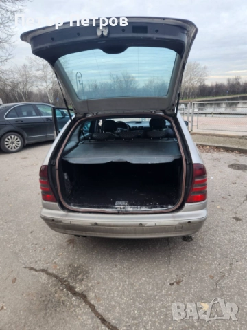 Mercedes-Benz C270CDI Avantgarde 170hp Clima Подгрев-ОТЛИЧНА!, снимка 13 - Автомобили и джипове - 52723278