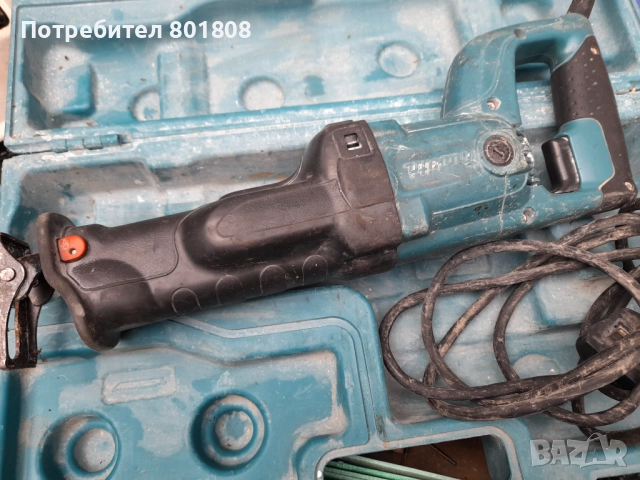 Саблен трион Makita, снимка 7 - Други инструменти - 52033220