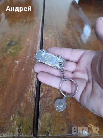 Стар ключодържател Ferrari 250 GTO, снимка 3 - Колекции - 49676076