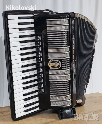 Акордеон Weltmeister S4 НОВ, снимка 6 - Акордеони - 53673686