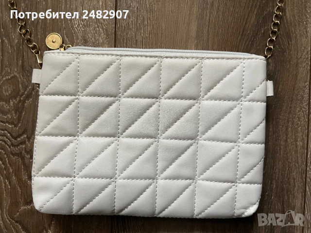 Малка дамска чанта, снимка 3 - Чанти - 53219496