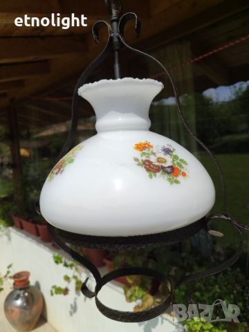 Старинен полилей от ковано желязо с голяма стъкленица с флорални мотиви , снимка 7 - Лампи за таван - 45313198