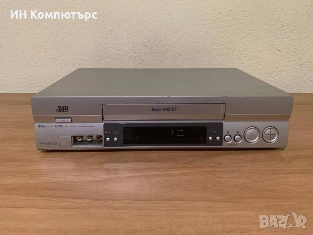 Продавам S-VHS видео JVC HR‑S5950EU