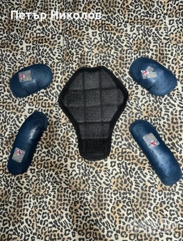 Мото кожено яке Belstaff (EU-50, M), снимка 6 - Аксесоари и консумативи - 54182211