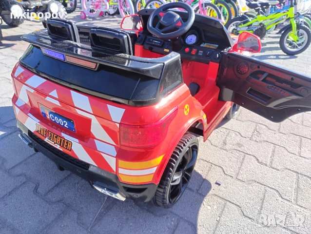 POLICE акумулаторен джип SQUAD червен, снимка 5 - Други - 53849922