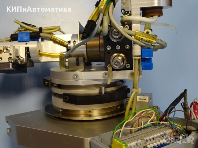 серво мотор Wittenstein TPM 010-21-01-B5/1200-BP 025 Servomotor Gear Box, снимка 2 - Резервни части за машини - 51317826