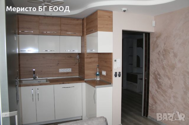 Изработка на мебели за кухня 01-дървесен цвят с бяло - Меристо БГ ЕООД, снимка 2 - Дърводелски услуги - 46229047