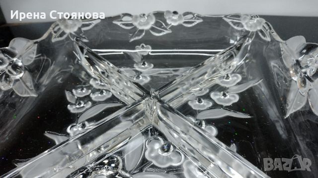 Квадратна купа с 4 отделения за сервиране на ядки/разядки... Walther Glas, серия Carmen, кристалин. , снимка 12 - Аксесоари за кухня - 45698101