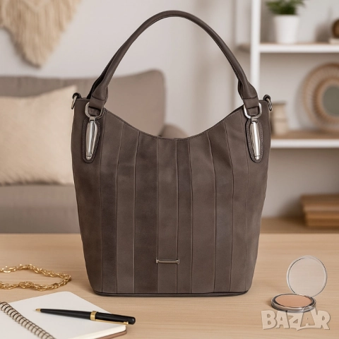 Дамска чанта с голямо отделение и елегантен дизайн, снимка 5 - Чанти - 51884472