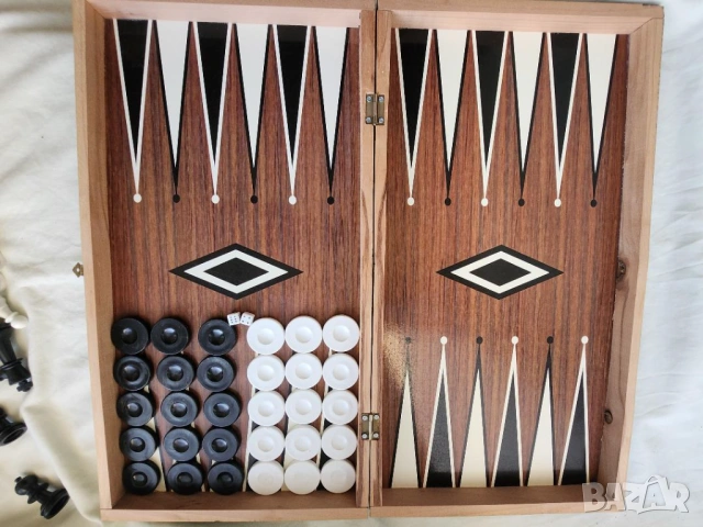 шах - голям к-т фигури+пулове/зарове, малък пирографиран 17х17 см , снимка 3 - Шах и табла - 52583035