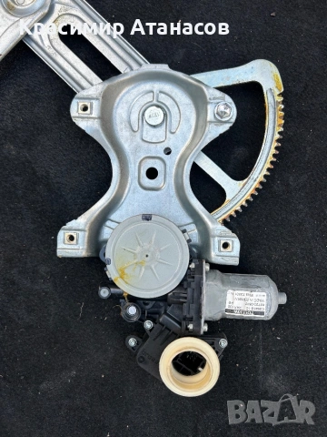 85720-0505. Стъклоповдигач преден ляв за Тойота Авенсис T27 седан комби. 2016-2019, снимка 2 - Части - 54092984