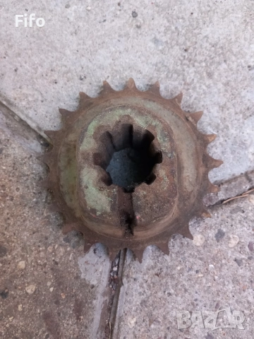 Зъбно колело за верига за силоотводния вал , снимка 3 - Селскостопанска техника - 51726450