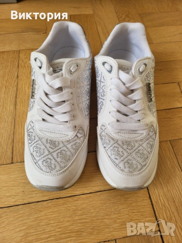 Дамски сникърси Guess