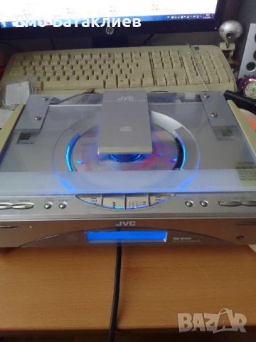 JVC CD tuner mlnl slstema destanzla.