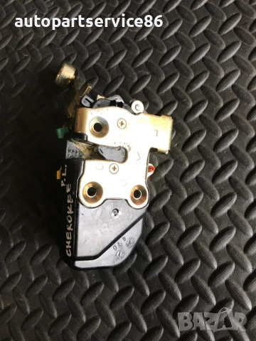 Механизъм за заключване на предна лява врата за Jeep Cherokee (2002-2008)