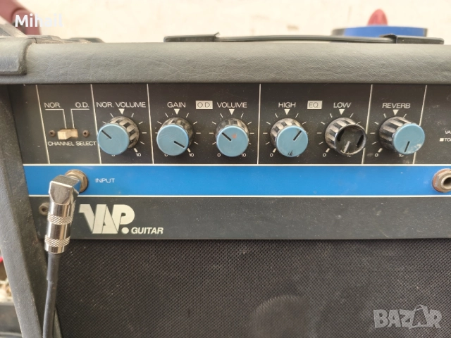 Китарен усилвател, кубе ретро Guyatone VAP-20R, Япония, 1983, снимка 4 - Китари - 52026631