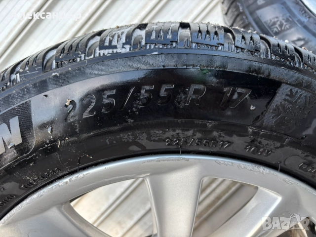 Зимни гуми 225/55 - R17 , снимка 4 - Гуми и джанти - 52288579