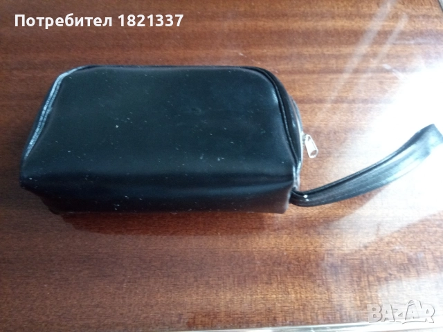 Малка кожена чанта , снимка 8 - Чанти - 52337435