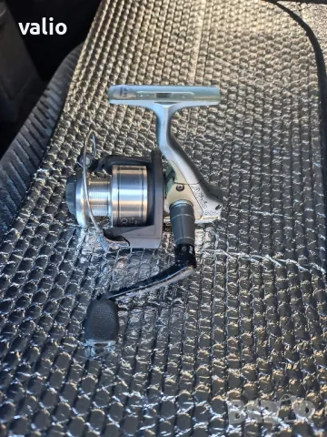 Макара Shimano Alivio 3000F, снимка 2 - Макари - 47530795