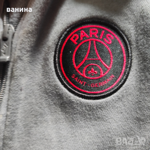 Оригинален спортен екип на nike 137 147, снимка 3 - Детски анцузи и суичери - 52503409