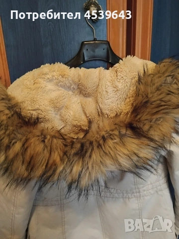 Дамско зимно яке парка XS, снимка 2 - Якета - 53289041