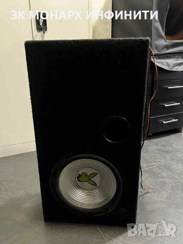 Бас каса с усилвател Thunder 1600W + Кондензатор