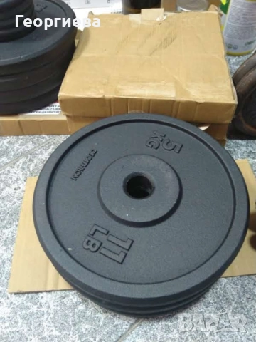 Дискове 5kг и 0,5кг - нови