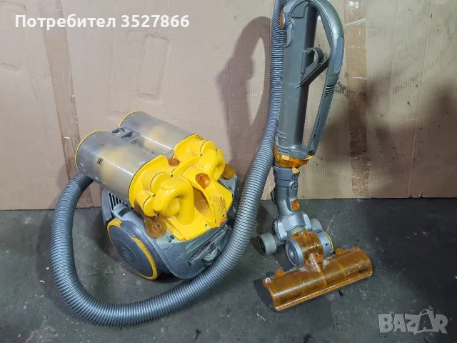 Прахосмукачка  Dyson dc11, снимка 4 - Прахосмукачки - 48409885