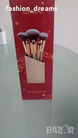 Четки за грим Douglas