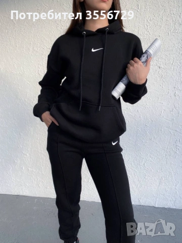 Спортен екип Nike, снимка 2 - Спортни дрехи, екипи - 53482794