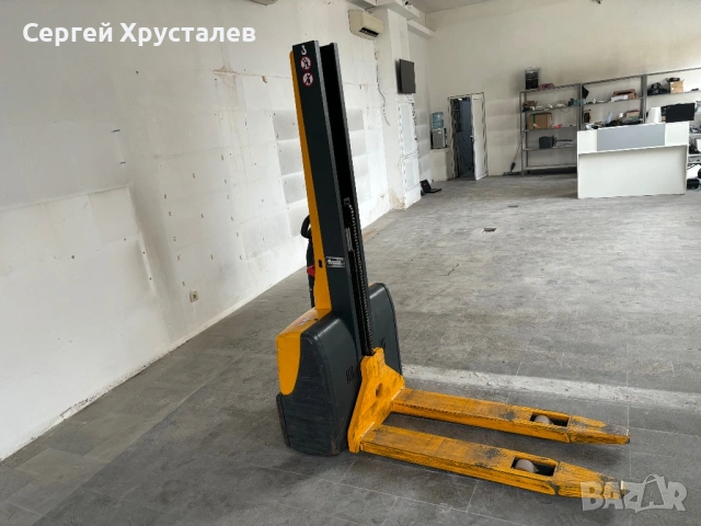 Високоповдигач Jungheinrich emc110, снимка 3 - Индустриална техника - 53243227