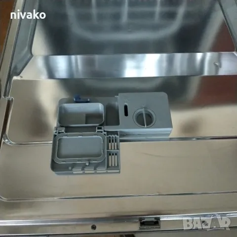 Продавам Съдомиялна 12 комплекта – HOTPOINT ARISTON – за вграждане, снимка 11 - Съдомиялни - 49814630