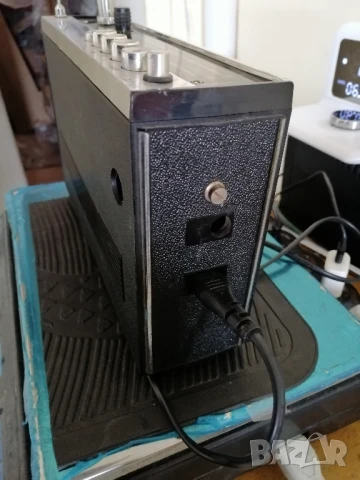 Ретро радиоприемник GRUNDIG MUSIC BOY 400, снимка 6 - Радиокасетофони, транзистори - 50528936