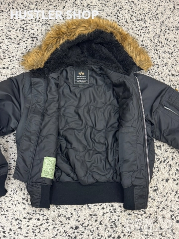 Мъжки бомбер ALPHA INDUSTRIES.Размер М, снимка 6 - Якета - 52514759