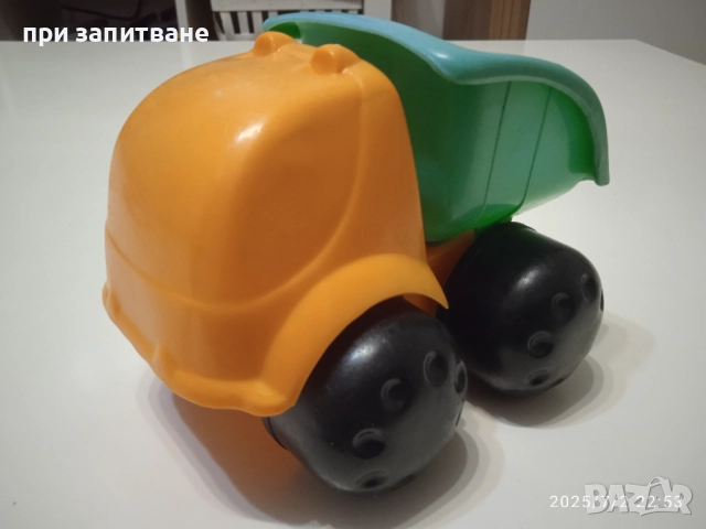 Стара играчка лодка с пингвини и старо камионче, снимка 13 - Колекции - 48086379