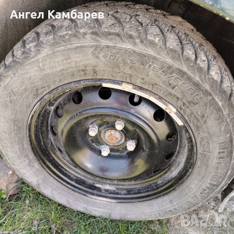 Желязни джанти със зимни гуми, снимка 1 - Гуми и джанти - 45009399
