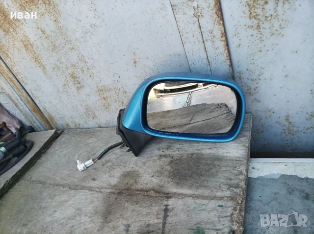 Дясно Ел Огледало за Опел Агила А. 2001 год. синьо.