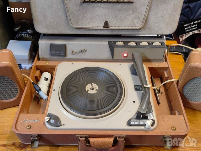 Лампов грамофон Schneider/Dual, снимка 3 - Грамофони - 52740255