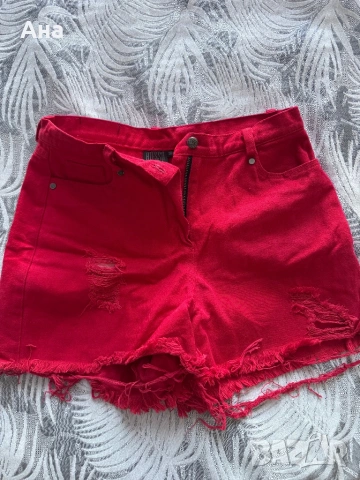 Къси панталонки,пола и риза Алеса