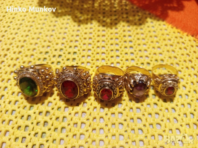 Златни пръстени, снимка 5 - Пръстени - 53298364