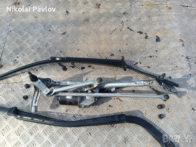 Механизъм моторче чистачки за БМВ Е 90 Е91 , снимка 4 - Части - 51707931