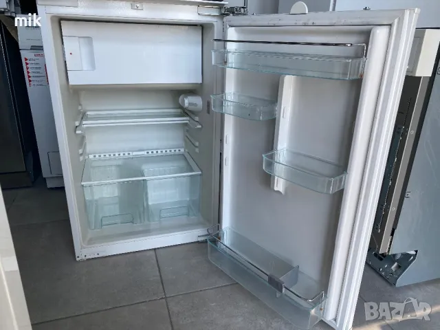 Малък хладилник за вграждане Kupperbusch